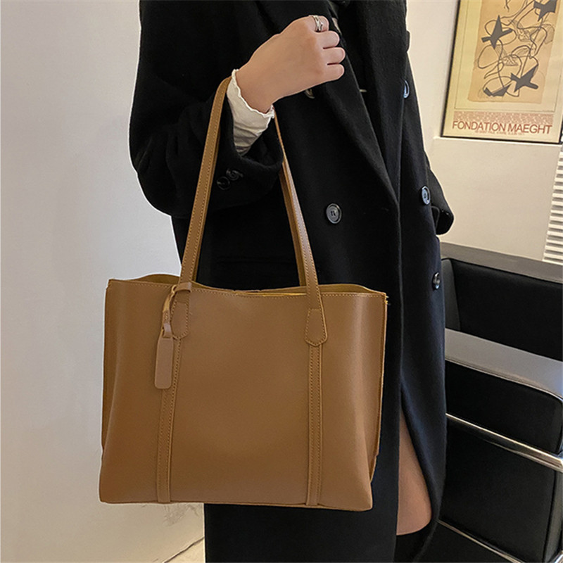Classic Black Faux Leather Tot - Women Bags Aldo ulasan dan harga