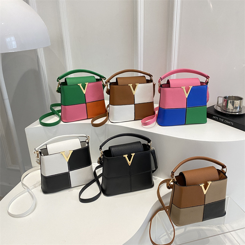 Chic V-Logo Mini Totes Bags Lu - Women Bags Logo ulasan dan harga