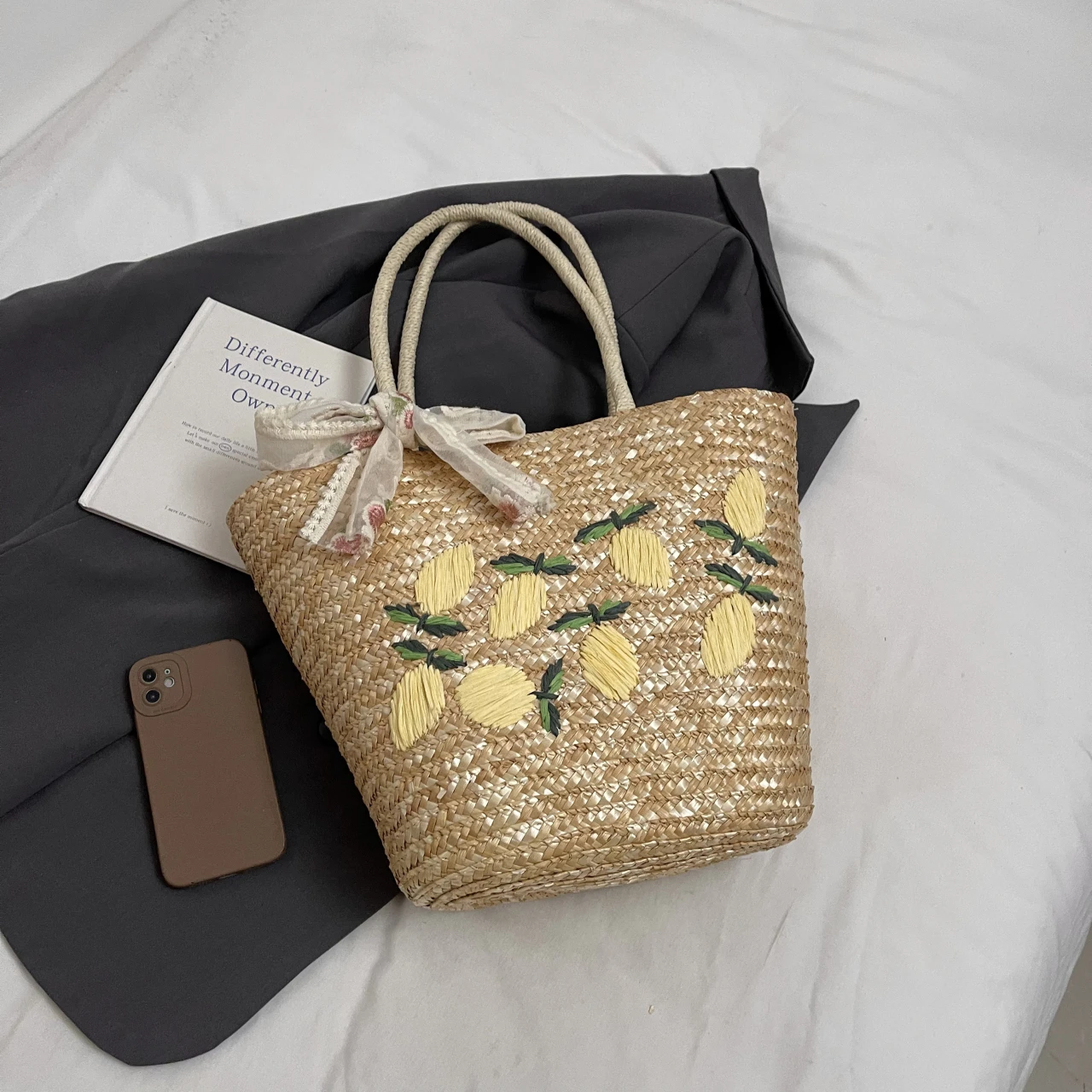 Large Capacity Beach Shoulder  - Woven Straw Bag ulasan dan harga